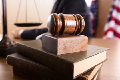 Despues de un accidente con productos defectuosos, ¿quien es el responsable? Despues de un accidente con productos defectuosos, ¿quien es el responsable?